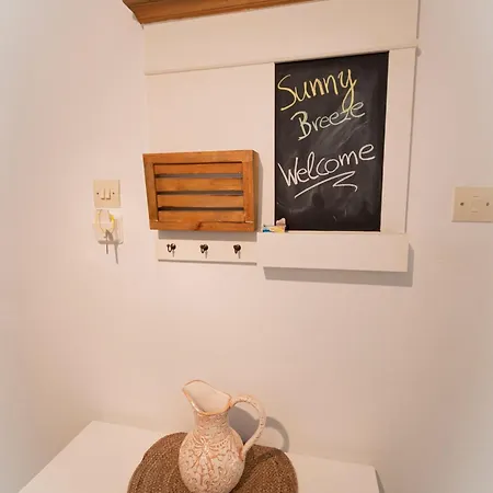 Sunny Breeze Maisonette By Rentalspro - Fourka 度假居 *