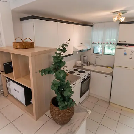Sunny Breeze Maisonette By Rentalspro - Fourka