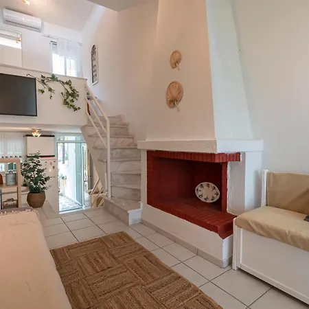 Holiday home Sunny Breeze Maisonette By Rentalspro - Fourka
