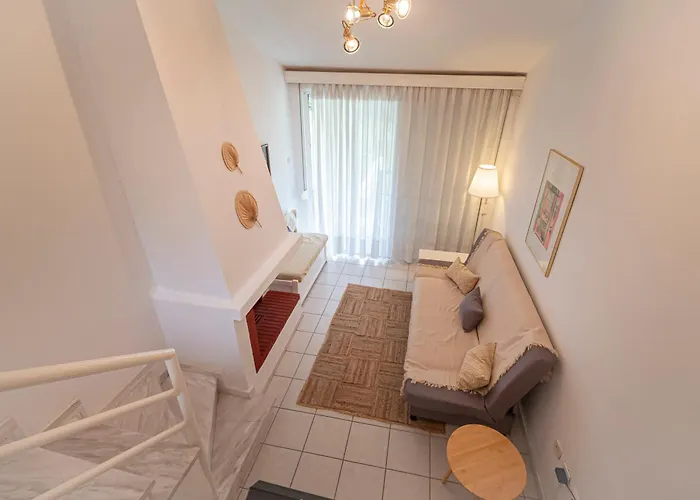 Sunny Breeze Maisonette By Rentalspro - Fourka 펜션
